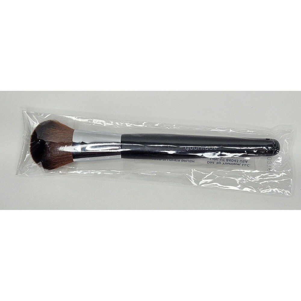 Younique Tapered Blusher Brush New Makeup Brush